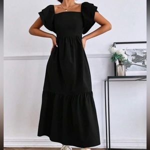 SHEIN Modely Solid Ruffle Hem Dress